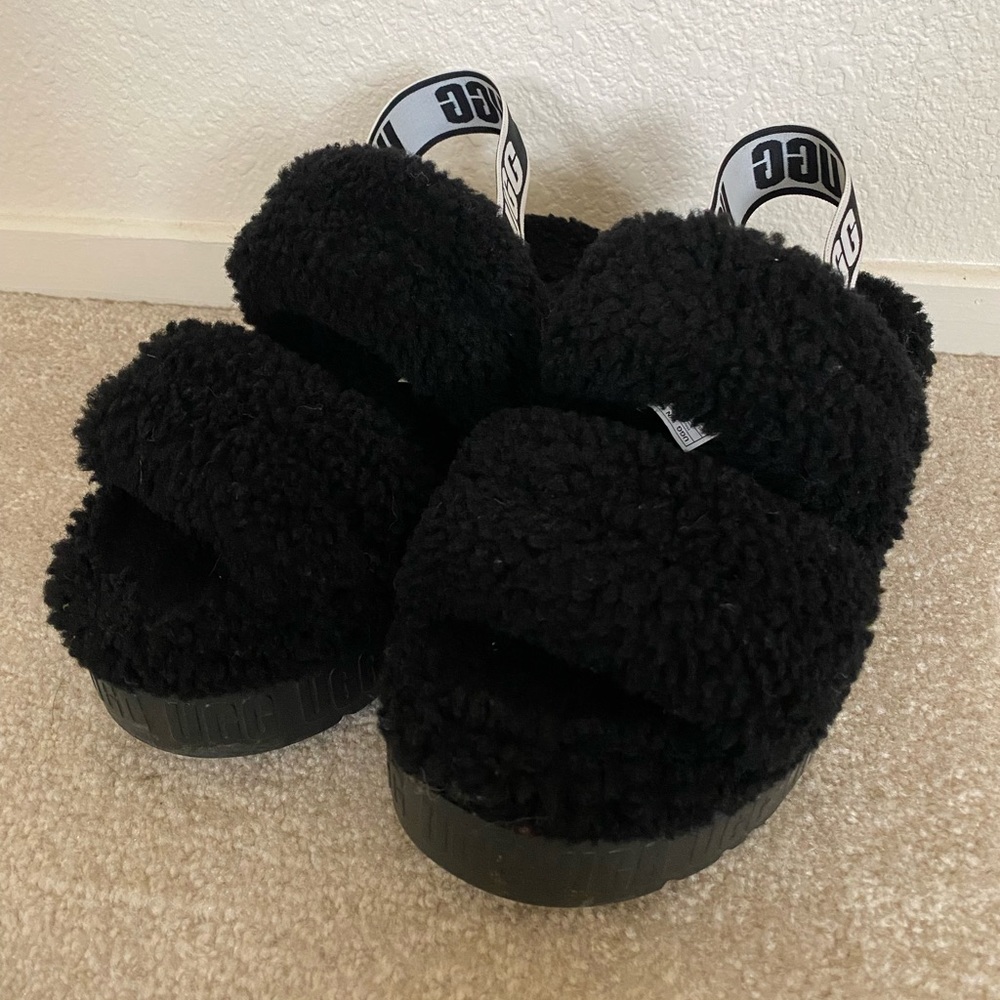 UGG Fluff yeah slippers